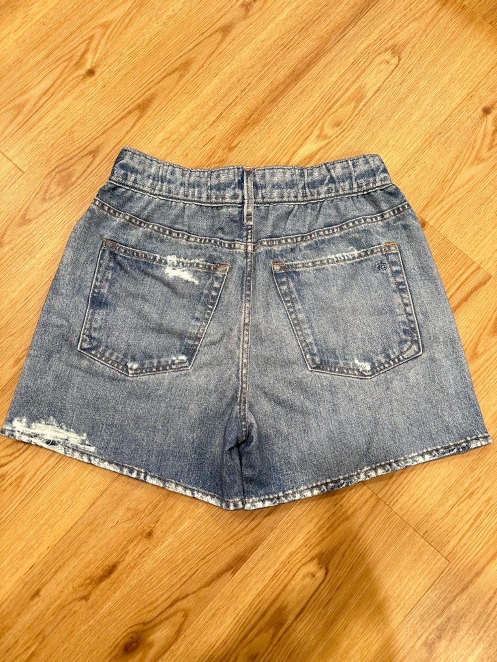 NWT Rag & Bone Miramar Denim Walking Shorts Brooke Size Small - Picture 3 of 9